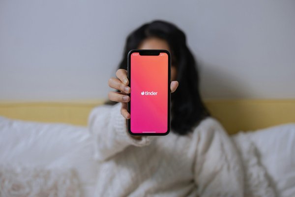 Statistiques tinder : comment naviguer dans l'amour numérique